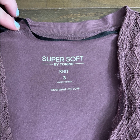 Hold Item - Torrid Super Soft Knot Lace Trim Cardigan in Mauve - Picture 3 of 7